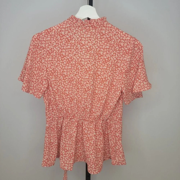 Monteau Top - Picture 4 of 4